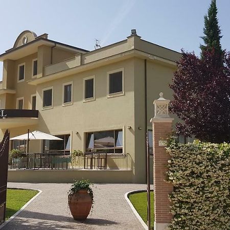 Giga Hotel Villa Santa Lucia Eksteriør billede