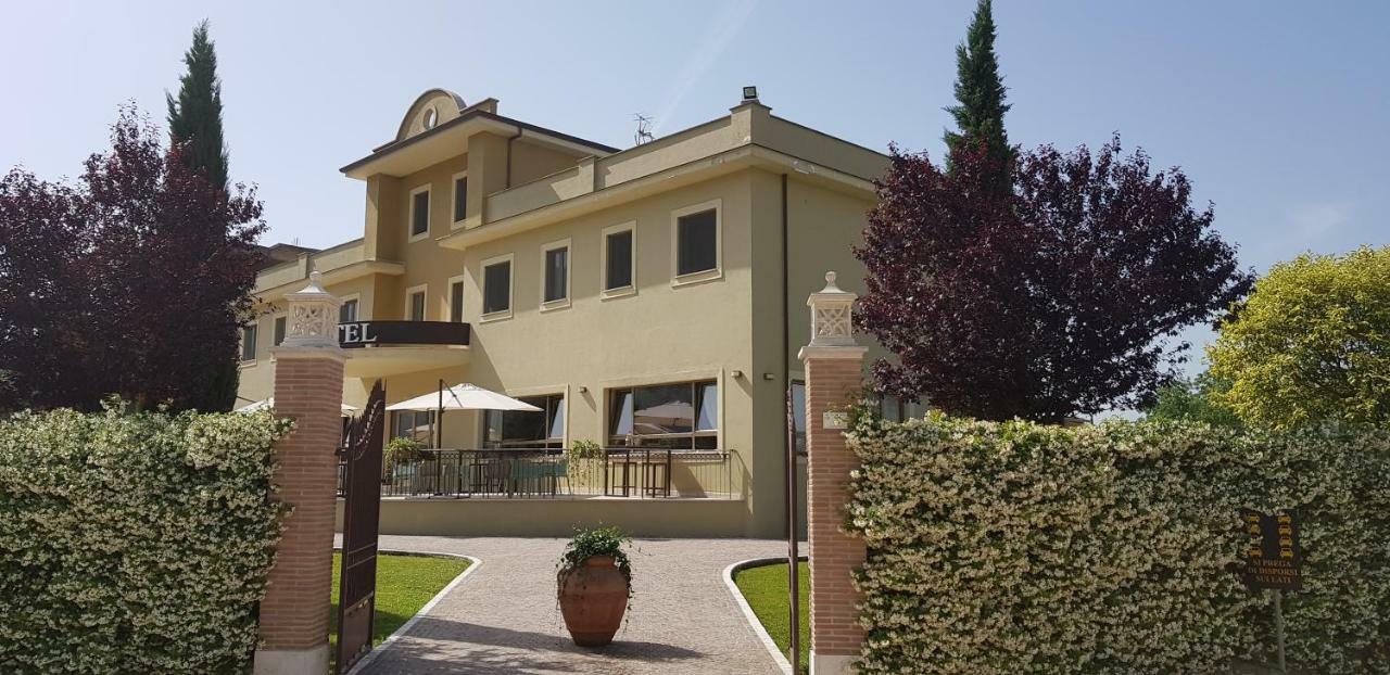Giga Hotel Villa Santa Lucia Eksteriør billede