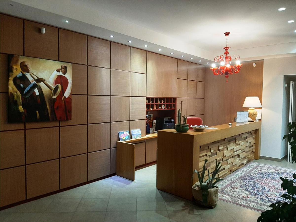 Giga Hotel Villa Santa Lucia Eksteriør billede